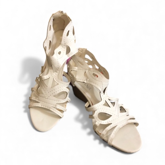 Diviana Zip Back Low Healed Wedges Womens Size 10 White with 2” Heels New In Box - Picture 12 of 12